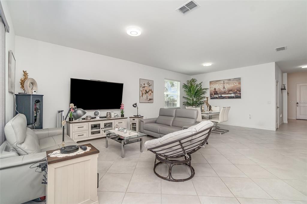 Image 8 of property listing at 24348 NICOBAR LANE, Punta Gorda, FL 33955