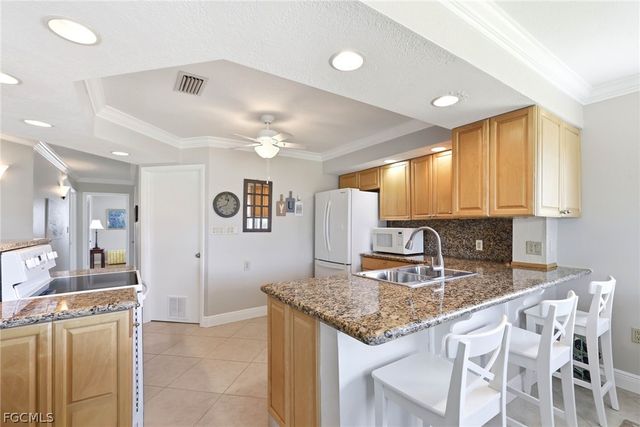 3374 N Key DR E5, North Fort Myers, FL 33903