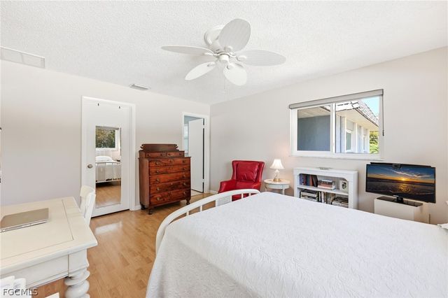 3374 N Key DR E5, North Fort Myers, FL 33903