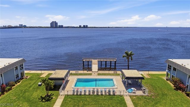 3374 N Key DR E5, North Fort Myers, FL 33903