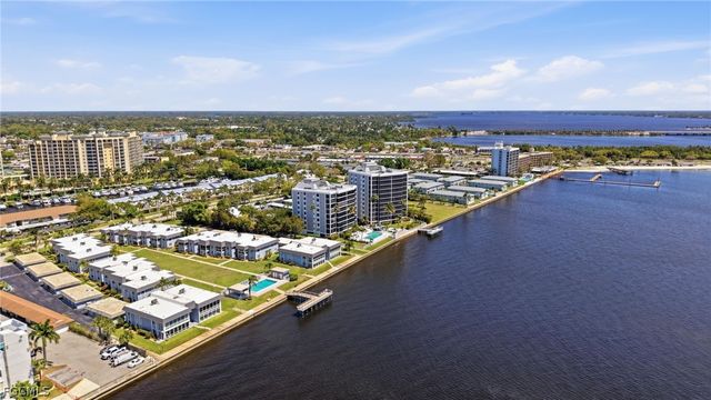 3374 N Key DR E5, North Fort Myers, FL 33903