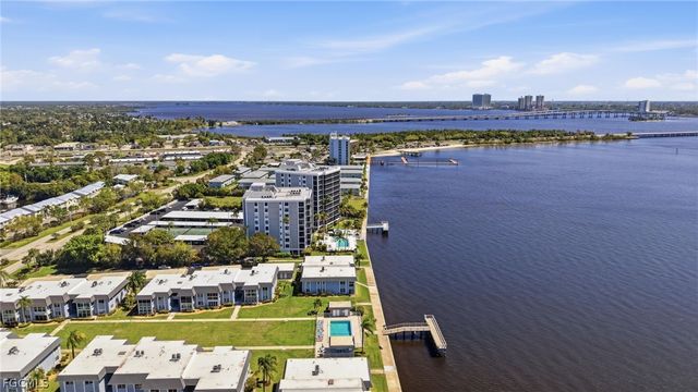 3374 N Key DR E5, North Fort Myers, FL 33903