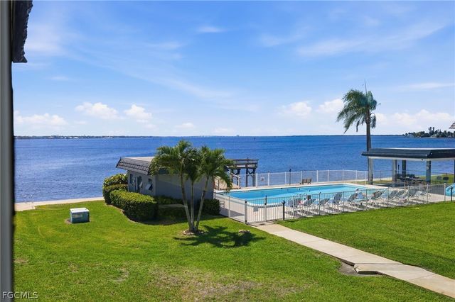 3374 N Key DR E5, North Fort Myers, FL 33903