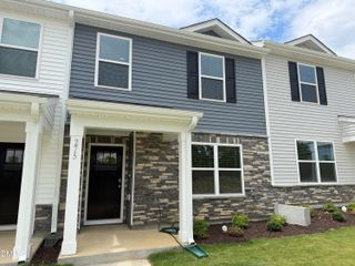 275 Rusling Leaf Drive, Fuquay Varina, NC 27526