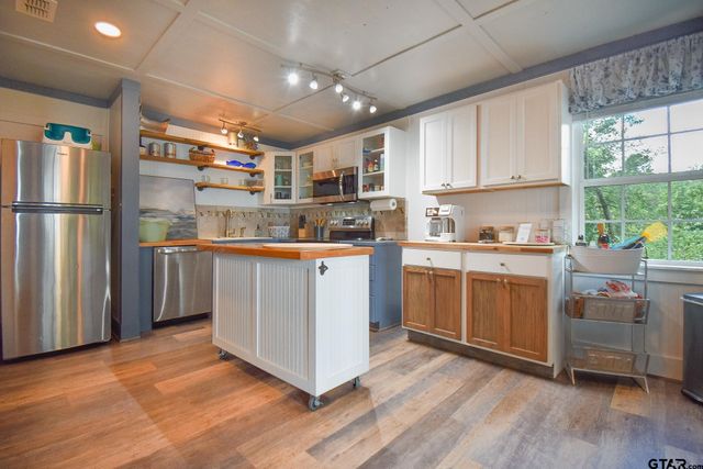 21171 Sand Jack Rd, Larue, TX 75770