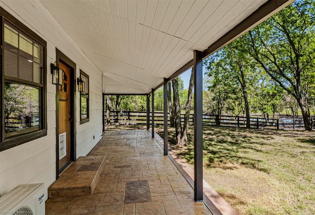 1111 Fm 151, Trenton, TX 75490