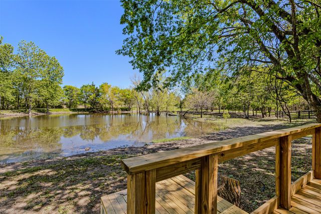 1111 Fm 151, Trenton, TX 75490