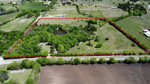 1111 Fm 151, Trenton, TX 75490