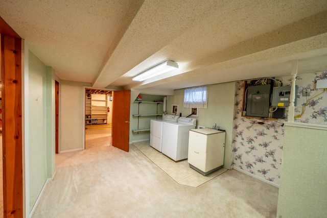 614 S Shore Drive, Detroit Lakes, MN 56501