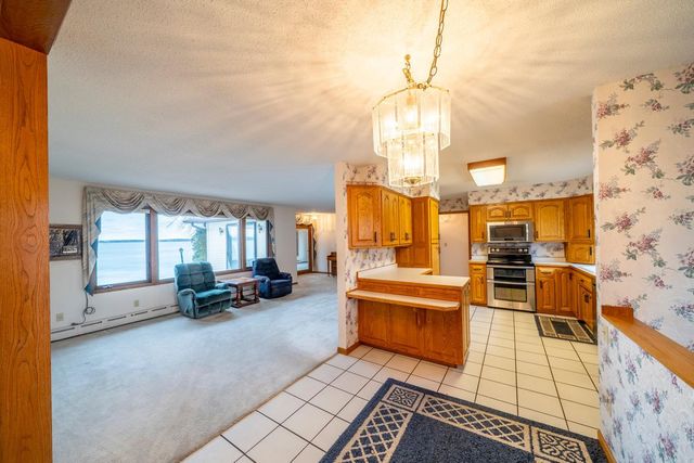 614 S Shore Drive, Detroit Lakes, MN 56501