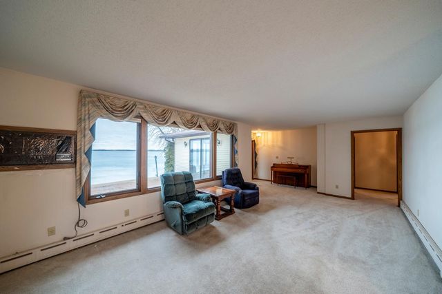 614 S Shore Drive, Detroit Lakes, MN 56501