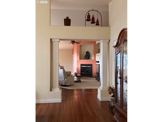 255 ASTRO Dr, Kelso, WA 98626