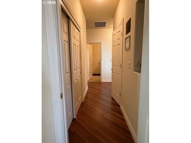 255 ASTRO Dr, Kelso, WA 98626