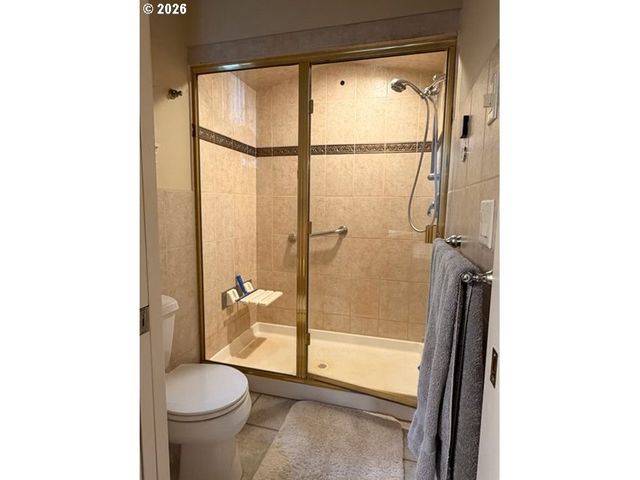 255 ASTRO Dr, Kelso, WA 98626