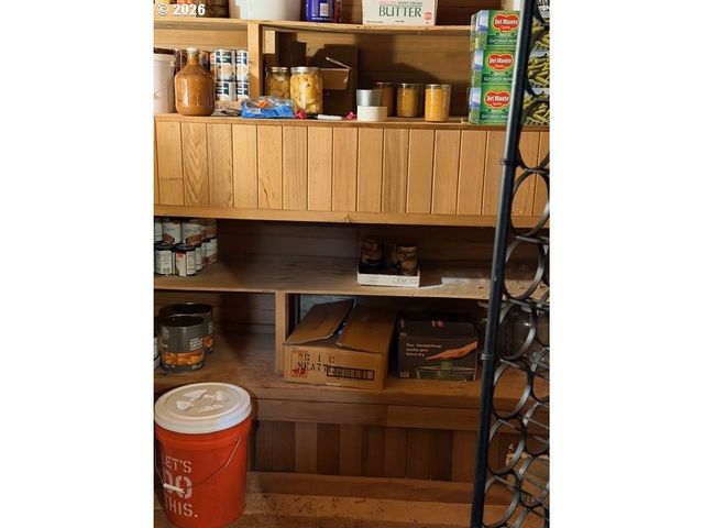 255 ASTRO Dr, Kelso, WA 98626