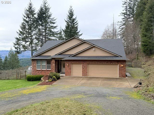 255 ASTRO Dr, Kelso, WA 98626