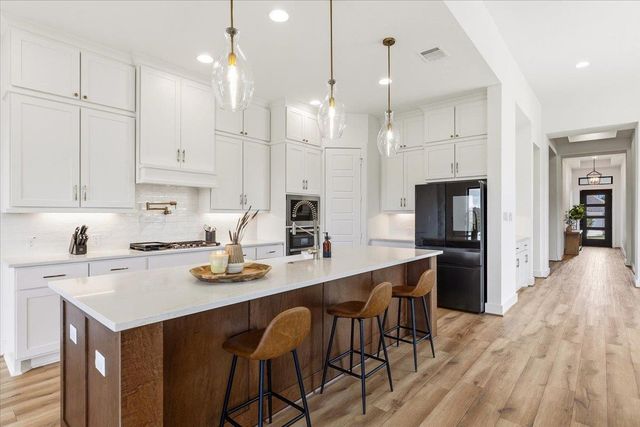 730 Teakmill TRL, San Marcos, TX 78666