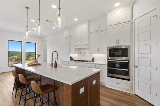 730 Teakmill TRL, San Marcos, TX 78666