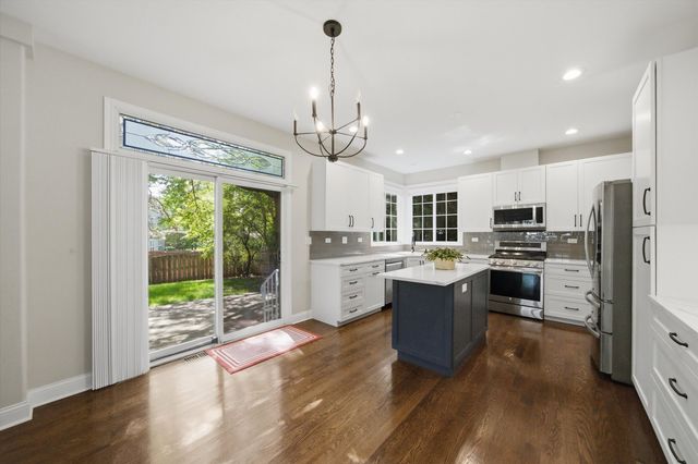 259 Pembrook Lane, Mundelein, IL 60060
