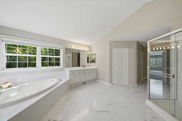 259 Pembrook Lane, Mundelein, IL 60060