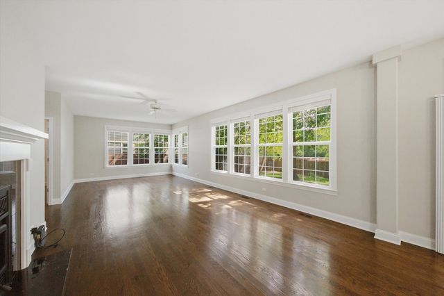 259 Pembrook Lane, Mundelein, IL 60060