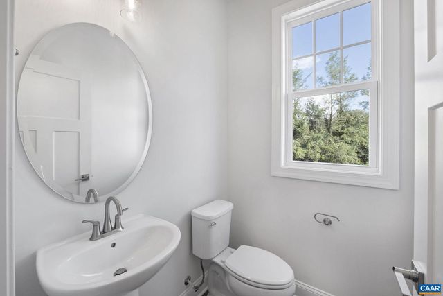 133 PARK RIDGE DR, Crozet, VA 22932