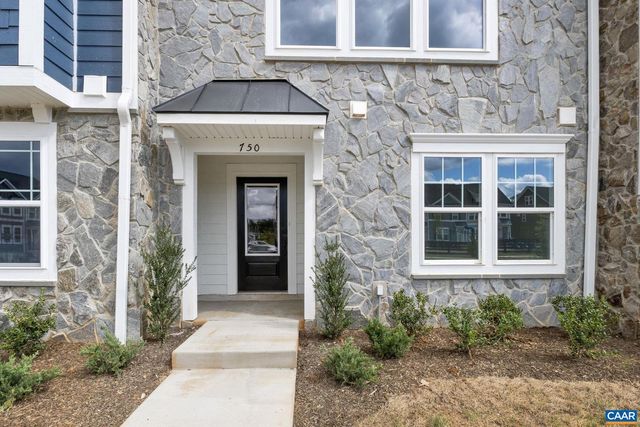 133 PARK RIDGE DR, Crozet, VA 22932
