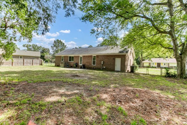 102 Mary Ann Drive, Summerville, SC 29483