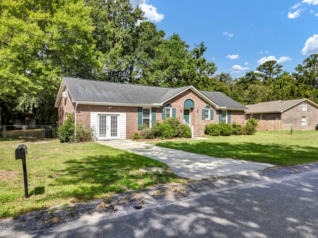 102 Mary Ann Drive, Summerville, SC 29483
