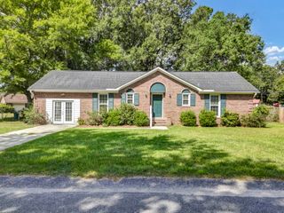 102 Mary Ann Drive, Summerville, SC 29483