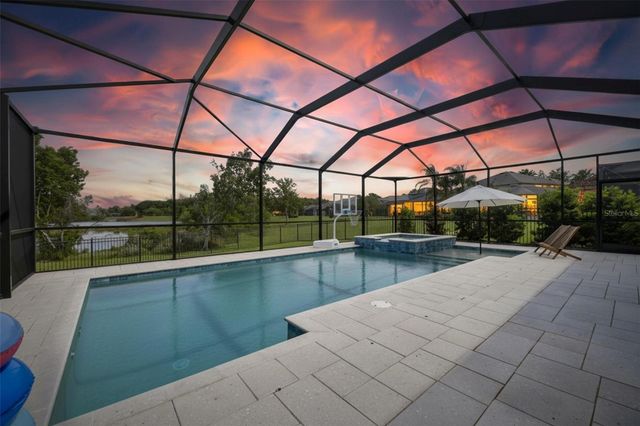 8115 SAVANNAH POINT COURT, Tampa, FL 33647