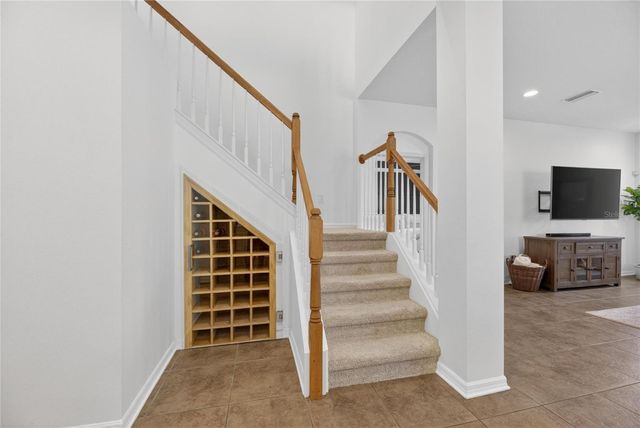 8115 SAVANNAH POINT COURT, Tampa, FL 33647