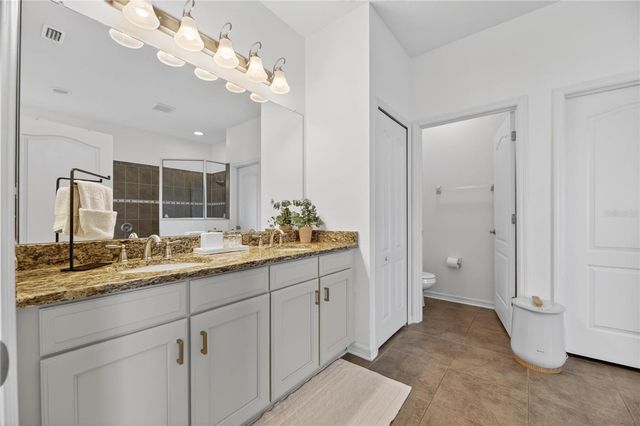 8115 SAVANNAH POINT COURT, Tampa, FL 33647