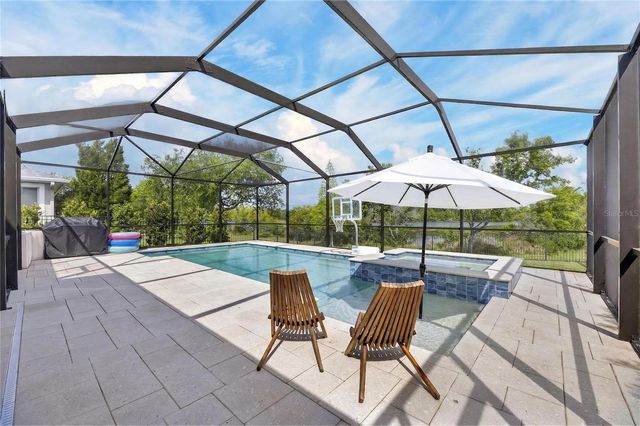 8115 SAVANNAH POINT COURT, Tampa, FL 33647