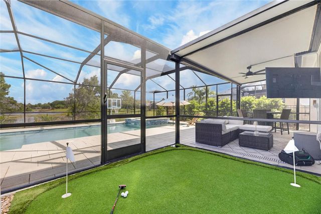 8115 SAVANNAH POINT COURT, Tampa, FL 33647