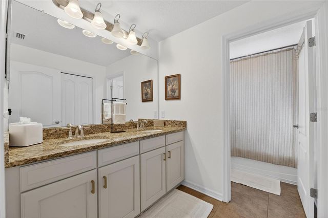 8115 SAVANNAH POINT COURT, Tampa, FL 33647