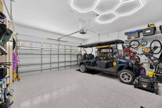 8115 SAVANNAH POINT COURT, Tampa, FL 33647