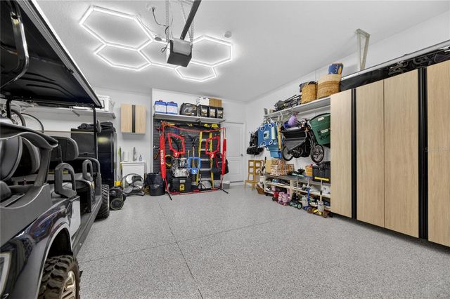 8115 SAVANNAH POINT COURT, Tampa, FL 33647