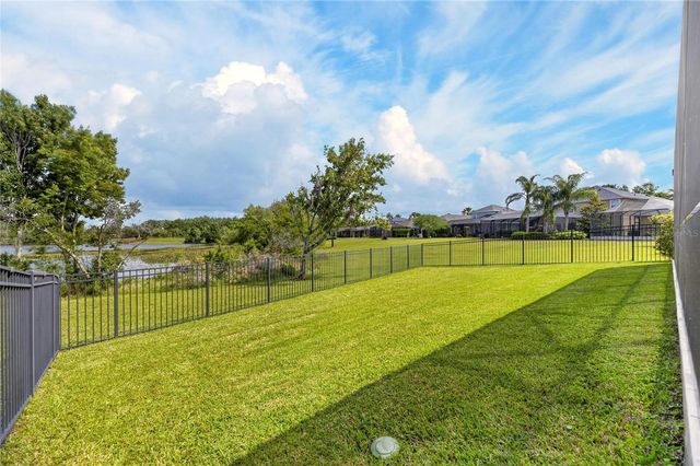 8115 SAVANNAH POINT COURT, Tampa, FL 33647