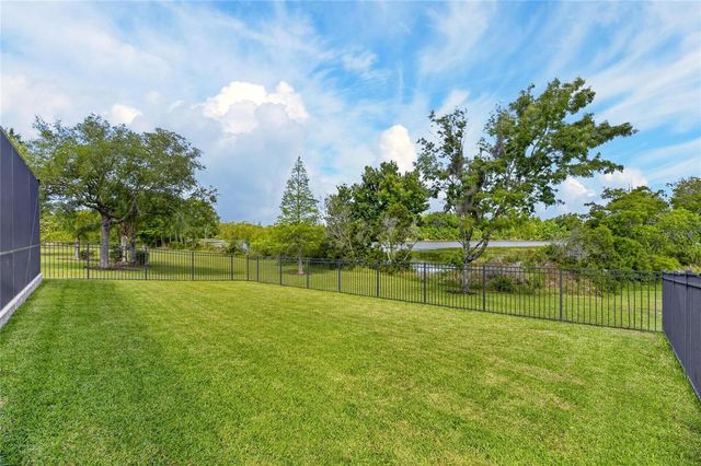8115 SAVANNAH POINT COURT, Tampa, FL 33647