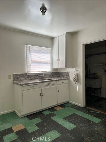 268 Kingman, San Bernardino, CA 92410