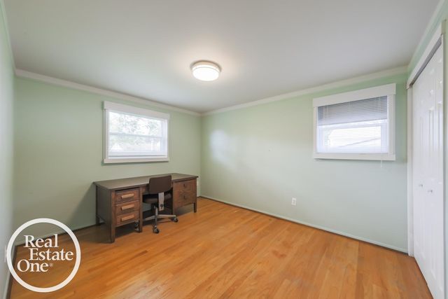 36419 Sunnydale Street, Livonia, MI 48154