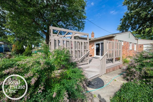 36419 Sunnydale Street, Livonia, MI 48154