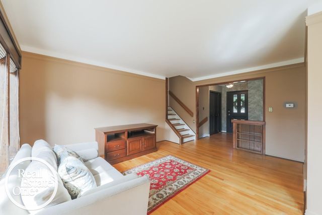 36419 Sunnydale Street, Livonia, MI 48154