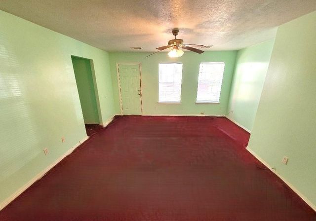 1801 Coe Road, Pinehurst, TX 77362