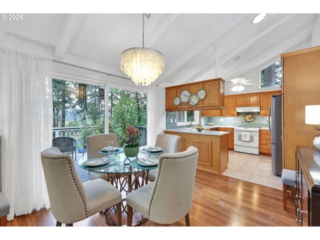 88108 TIKI Ln, Springfield, OR 97478