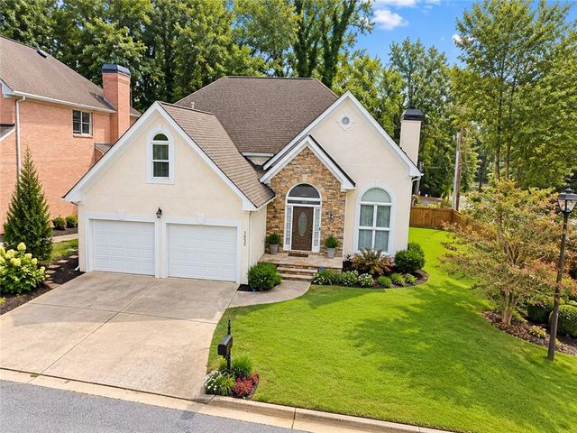 1033 Spalding Club Court, Atlanta, GA 30338