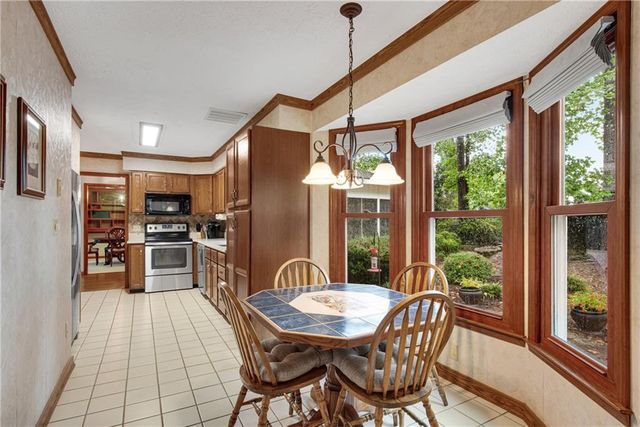 1475 Luke Lane, Lawrenceville, GA 30043