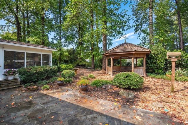 1475 Luke Lane, Lawrenceville, GA 30043