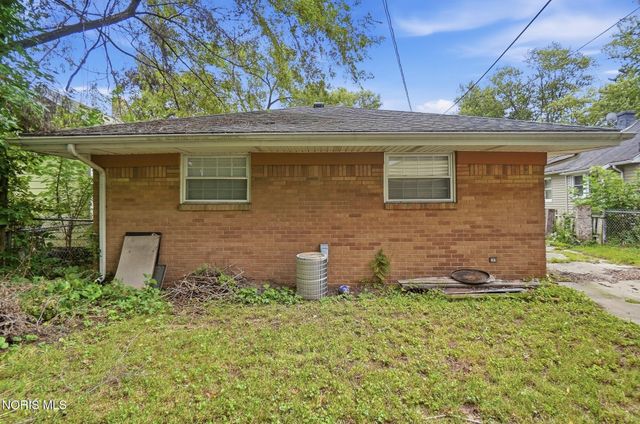 4917 Bowser Drive, Toledo, OH 43613